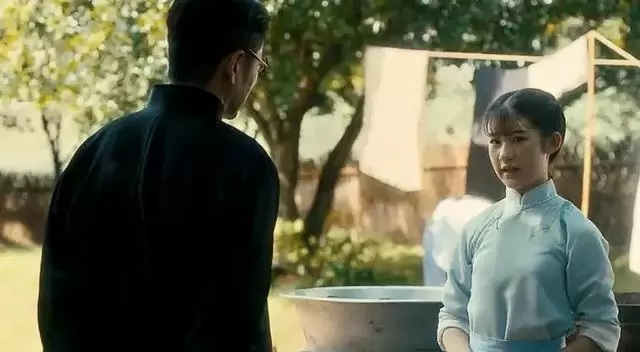 张熙唯凭丫鬟四宝出圈，《八千里路云和月》角色成观众记忆锚点 _ 资讯配图