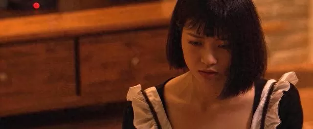 尹律2020—2021年五部电影作品梳理:悬疑、惊悚与黑色喜剧并行 _ 细节速览 尹律2020—2021年五部电影作品梳理:悬疑、惊悚与黑色喜剧并行 _ 细节速览